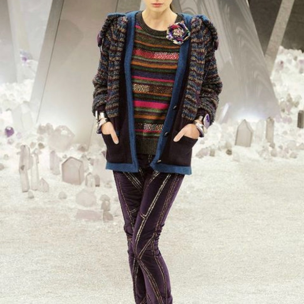 NWT Chanel 12A Beaded Sweater Top 36